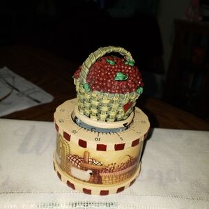 Beautiful Country Kitchen Berry Basket Timer